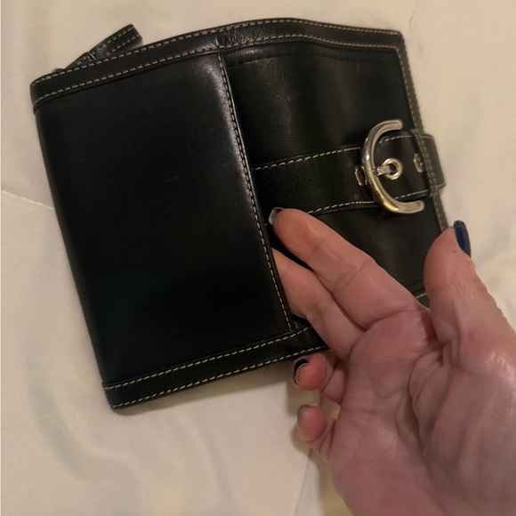 COACH Vintage Black leather Wallet with Silver-tone buckle - Picture 3 of 4
